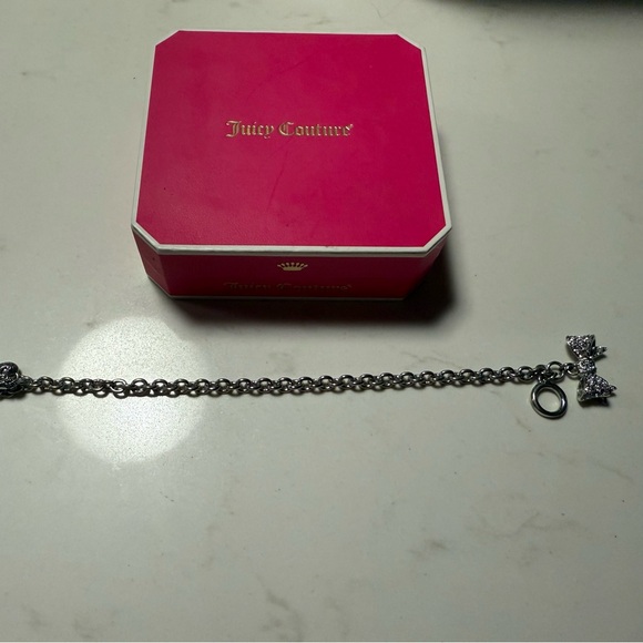 Juicy Couture Silver Bow Charm Bracelet - Picture 1 of 2